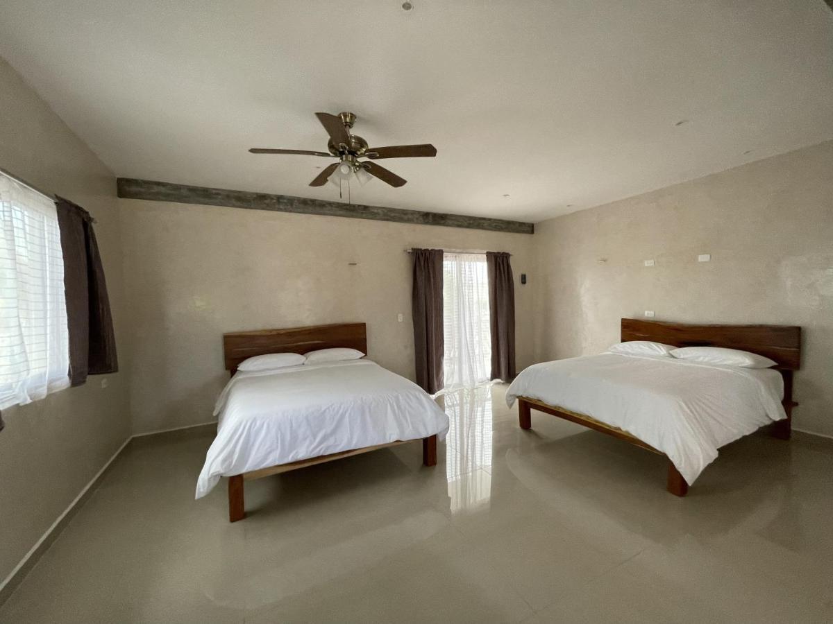 Mexhe Hotel El Cuyo Εξωτερικό φωτογραφία