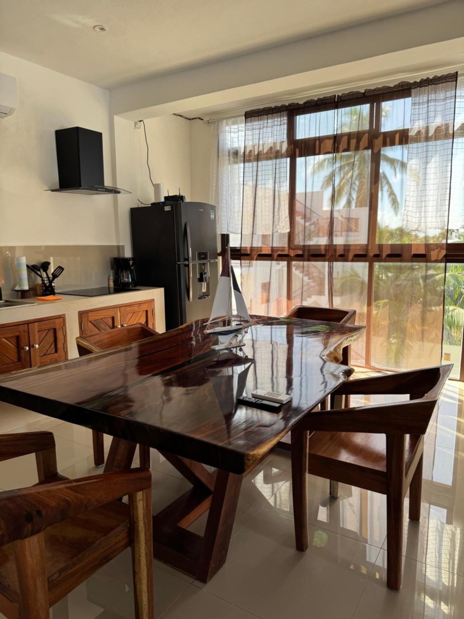 Mexhe Hotel El Cuyo Εξωτερικό φωτογραφία