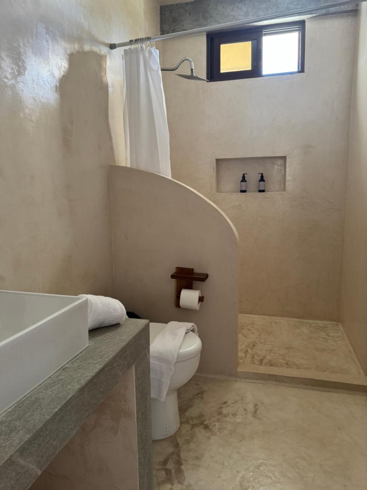 Mexhe Hotel El Cuyo Εξωτερικό φωτογραφία